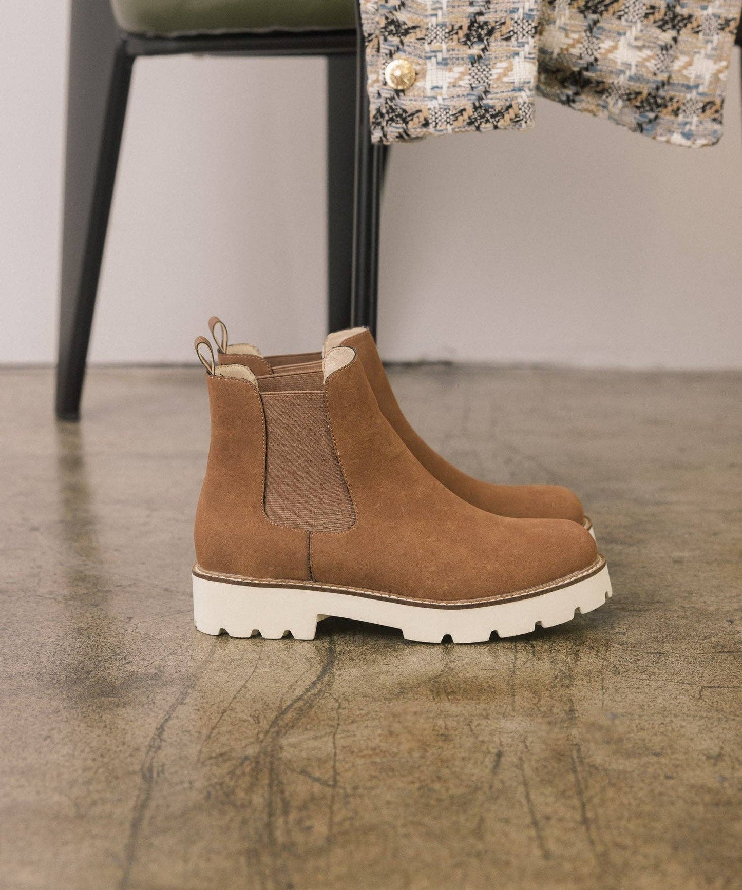 The Gianna Brown | Chunky Sole Chelsea Boot