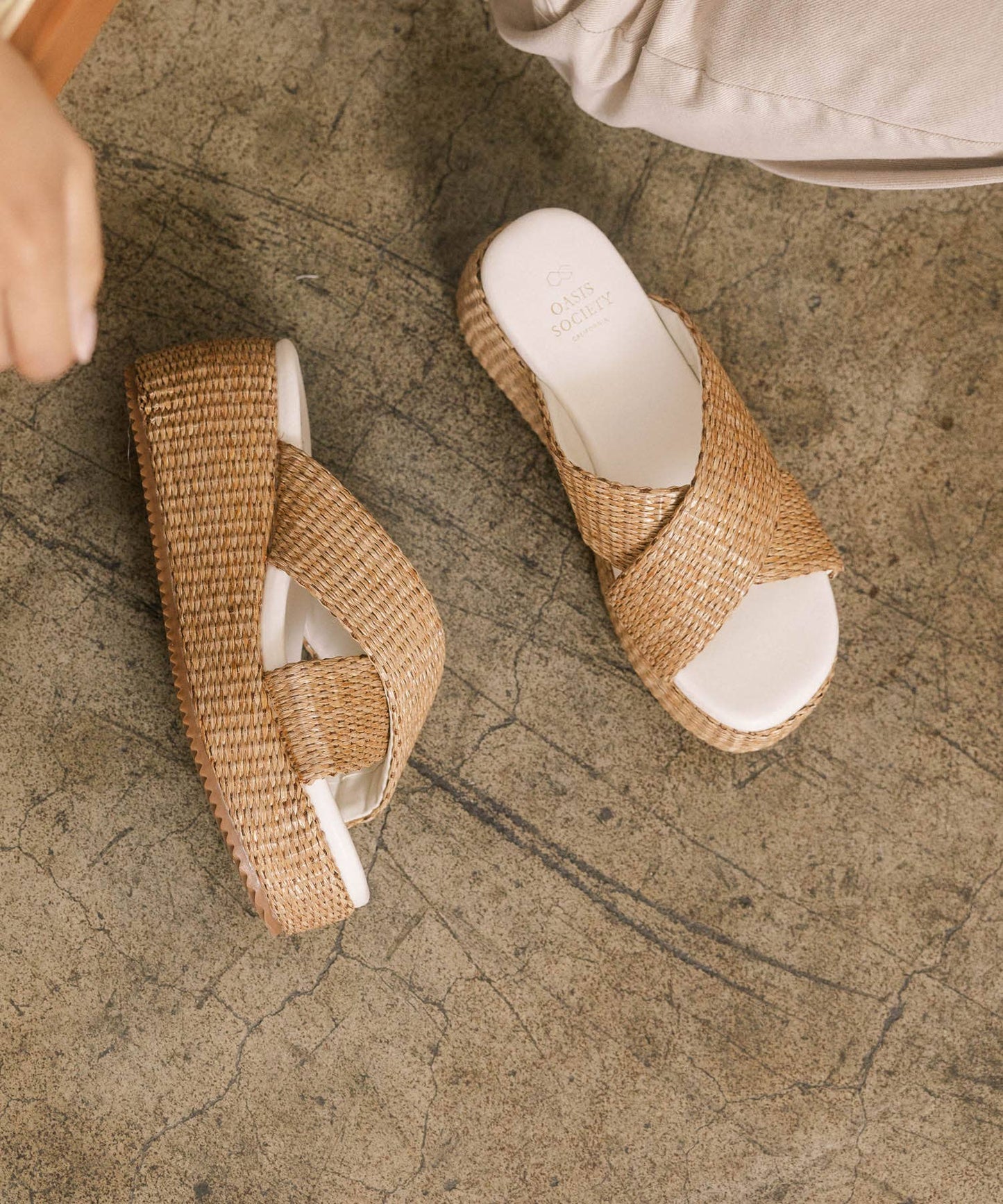 The Fresno Camel | Raffia Platform Sandals